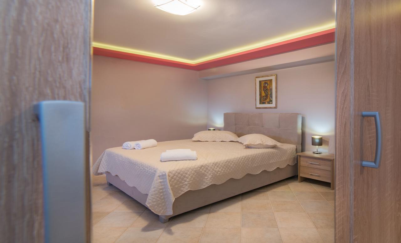 Filanthi With Private Pool Villa *
